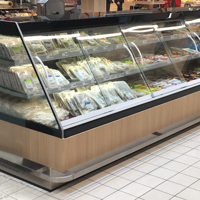 Semiverticais refrigerados FUTURO para autosservi&ccedil;o de bacalhau seco embalado da JORD&Atilde;O.