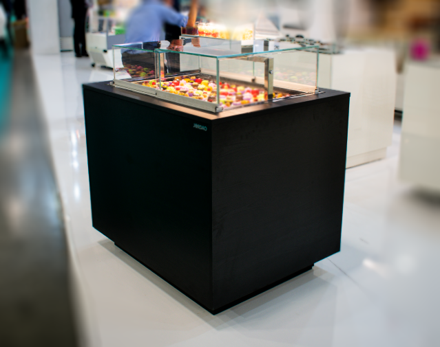 MINIMAL 360, expositor refrigerado formato ilha. MINIMAL 360, expositor refrigerado formato ilha.