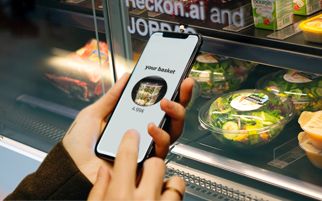 Sem moedas, notas ou cartões, basta o smartphone - Micro Store Inteligente UNITED BUY BYE da JORDÃO INNOVCOOL.