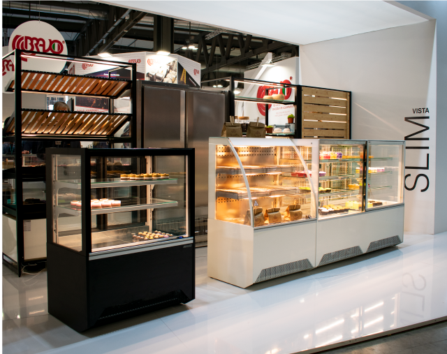 Ultra compact models VISTA SLIM display cases from JORD&Atilde;O.